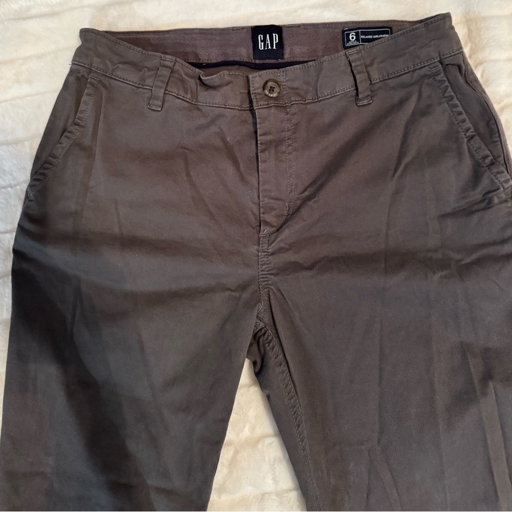 GAP Women’s Tan Chinos